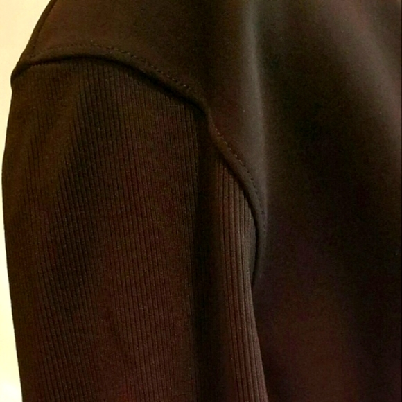 Lululemon Black Crop Three Quarter Ribbed Sleeve Drop Shoulder Top - Picture 5 of 10